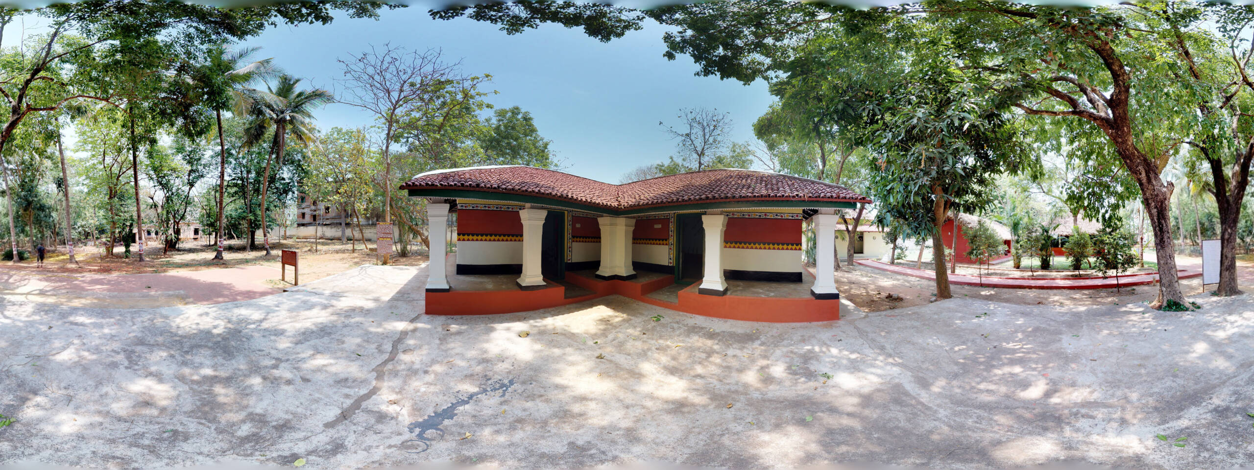 360 degree view of Santal house at Odisha State Tribal Museum
