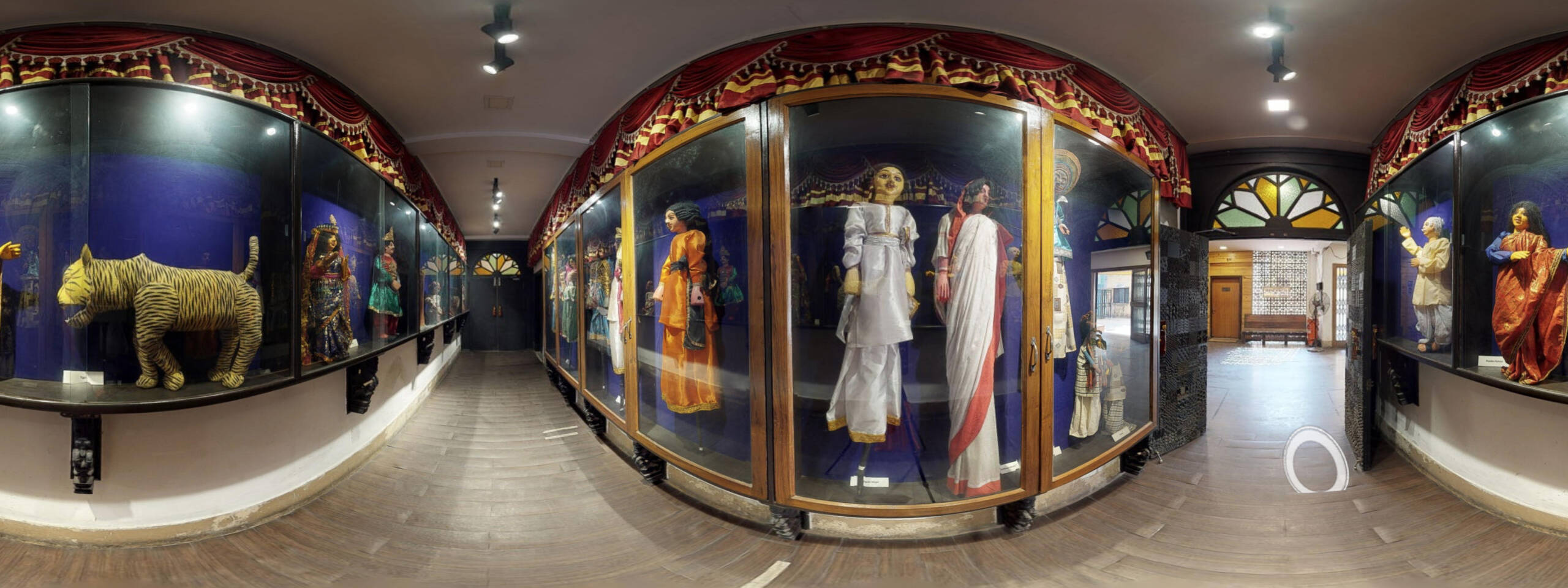 360 degree view of Puppets of Bengal gallery of CRI Museum