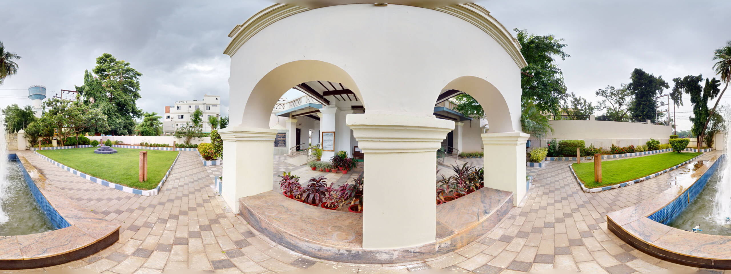 360 degree view of the entrance of Anand Bhawan